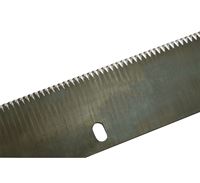 disposable serrated blade for fabric cutting
